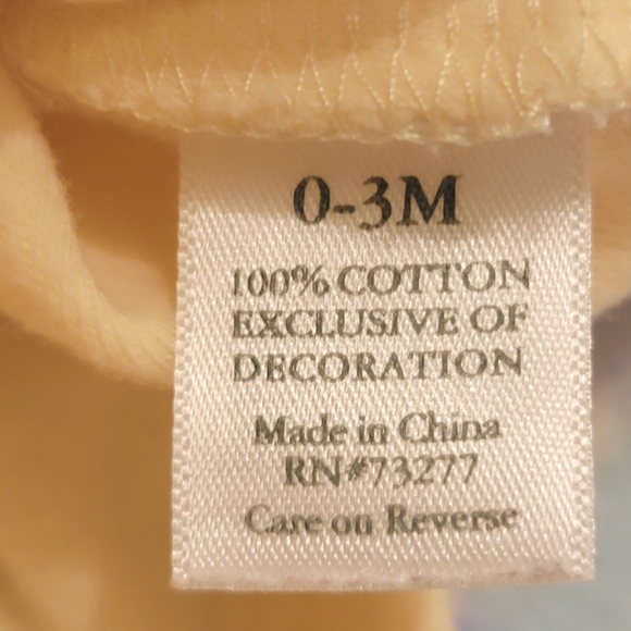 FIRST MOMENTS 🌸 Vintage Yellow Embroidered Floral Butterflies Snap Romper 0-3M - Picture 8 of 8